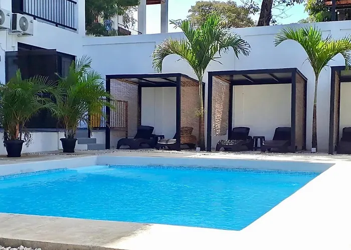 Whitestone Parkview Apartamento